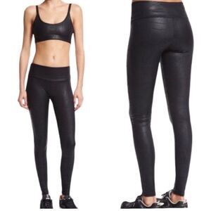 ONZIE | Black Snake Reptile Embossed Print Leggings Women’s Size Medium/Large